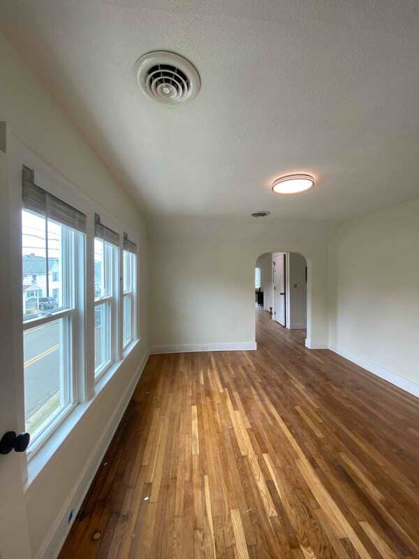 961 Douglas St NW unit 2, Grand Rapids, MI 49504 - photo 5