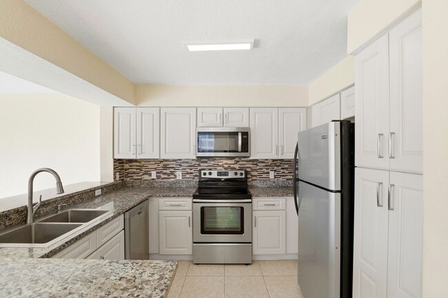 13839 Fairway Island Dr unit 1111, Orlando, FL 32837 - photo 6
