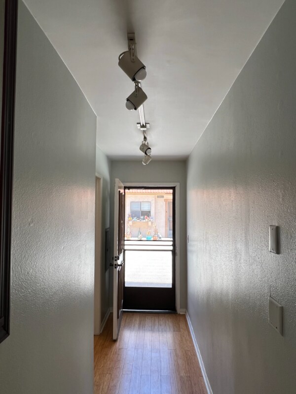 4365 Mclaughlin Ave, Los Angeles, CA 90066 - photo 5