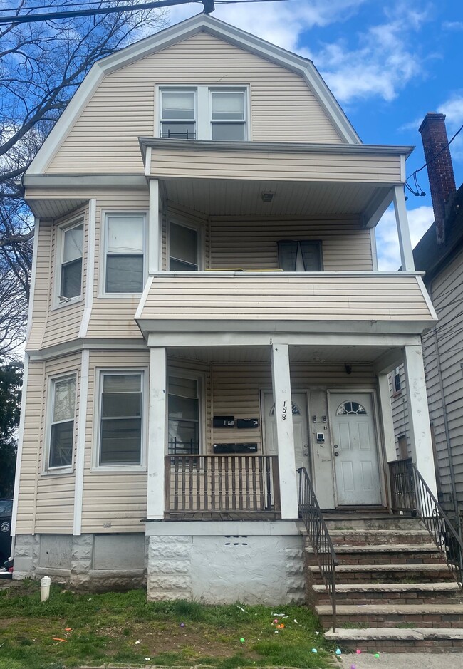 158 Alexander St Unit 3rd Floor, Newark, NJ 07106