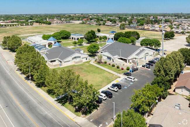 Cinnamon Elementary School in Lemoore is surrounded by the farmland of the San Joaquin Valley.