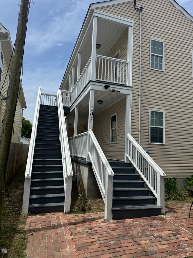 107 Hanover St Unit D, Charleston, SC 29403