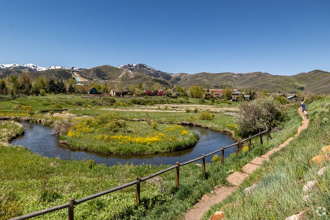 Spring Creek Trail offers a 16-mile loop for hiking and mountain biking in Silver Summit.