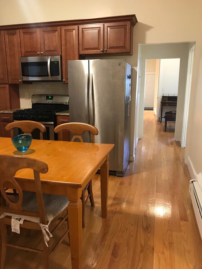 46 Cameron Ave unit 1, Somerville, MA 02144 - photo 3