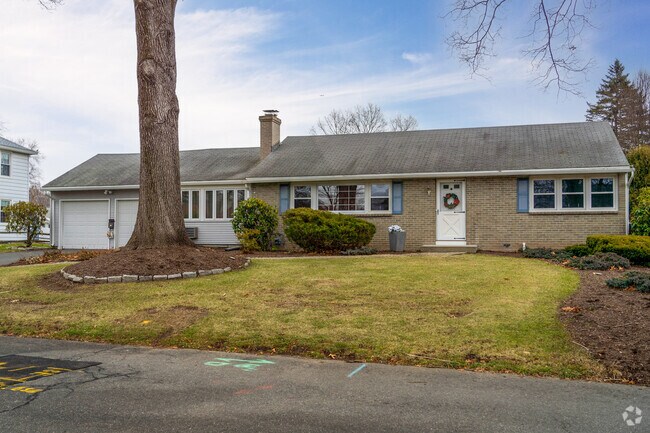 Homes in West Springfield sell for a median price of $320,000.