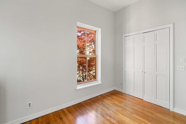 11 Cazenove St unit 406, Boston, MA 02116 - photo 6