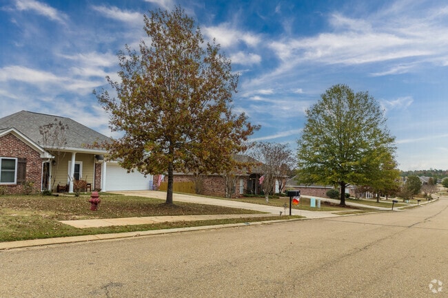 Florence neighborhoods boast spacious streets, offering abundant room for extra parking.