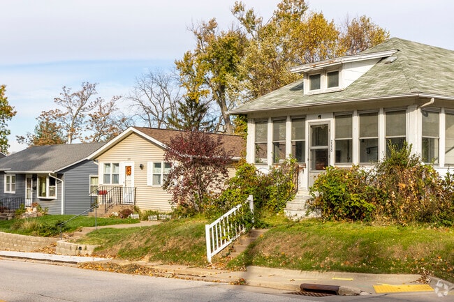 This bungalow is facing the Wessel Park in Edgewood District.