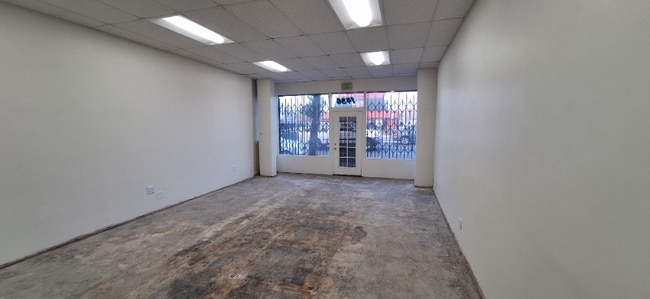 1436 W Martin Luther King jr Blvd, Los Angeles, CA 90062 - photo 2