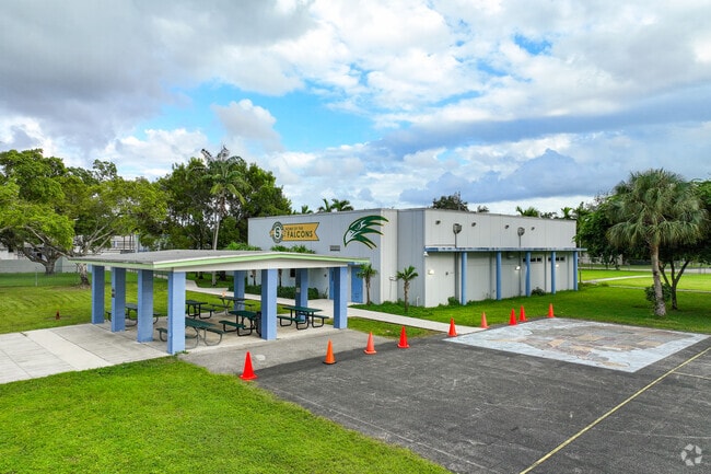 Springview Elementary School has an outdoor eating area for students.