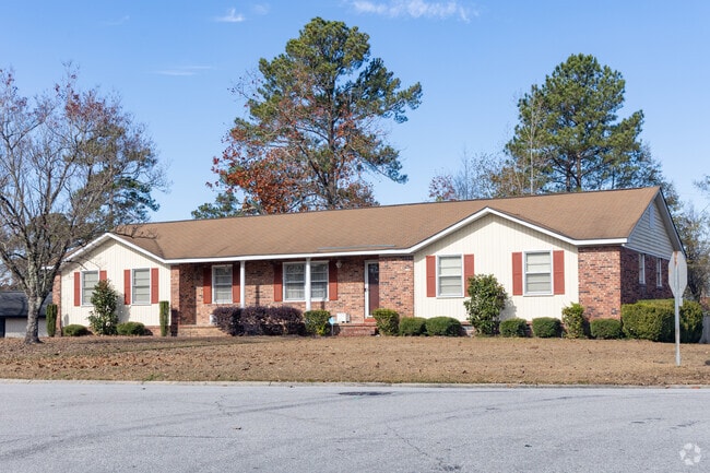 Ranch-style homes are common across Far North Columbia.