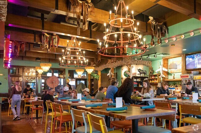 Fat Rosie’s Taco & Tequila Bar offers Mexican eats and cocktails in Lakeview Estates.