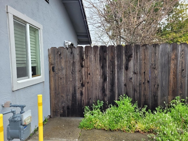 1151 Viewpointe Blvd unit C., Rodeo, CA 94572 - photo 2