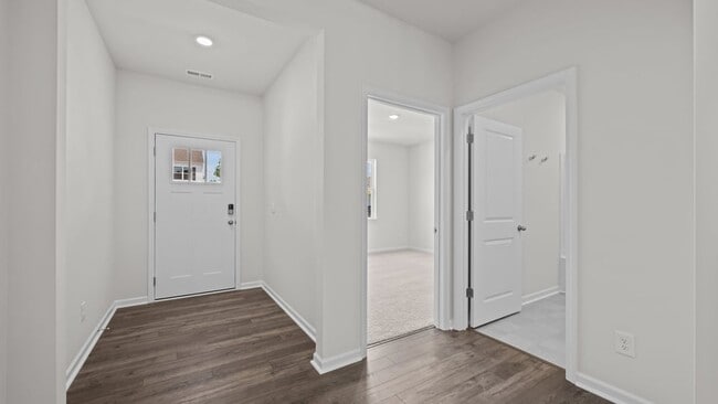 1372 Lansdowne Dr, Mebane, NC 27302 - photo 2