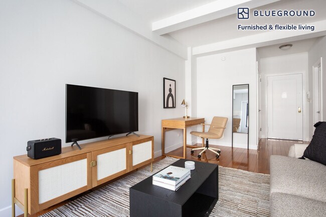 400 E 57th St unit FL8-ID1140, New York, NY 10022 - photo 2