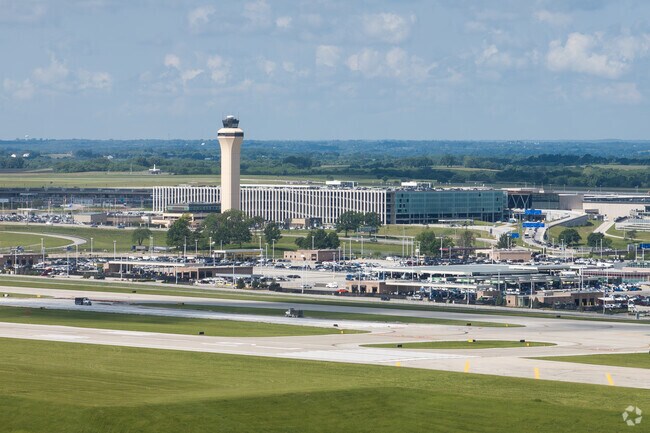 MCI Airport provides convenient transportation for Ridgefield residents.