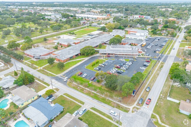 Ponce de Leon Elementary School is an option for neighborhood kids in clearwater.