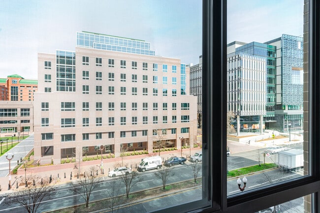 3444 Fairfax Dr unit FL8-ID1215, Arlington, VA 22201 - photo 7