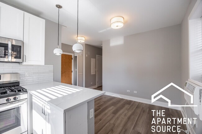 3937 N Janssen Ave unit 1, Chicago, IL 60613 - photo 5