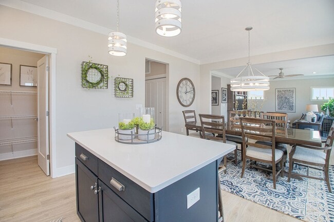 3215 E Crandell Dr unit 2932, Charlotte, MI 48813 - photo 5