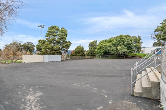 El Crystal Elementary School is located in San Bruno, CA.