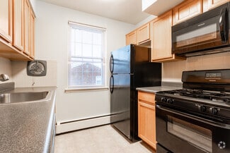 146 Tierney Dr, Cedar Grove, NJ 07009