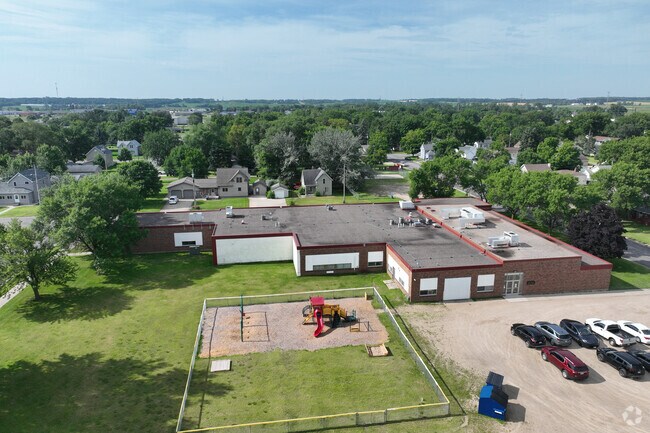 The student-teacher ratio at West Central Area Learning Center is 7 to 1.