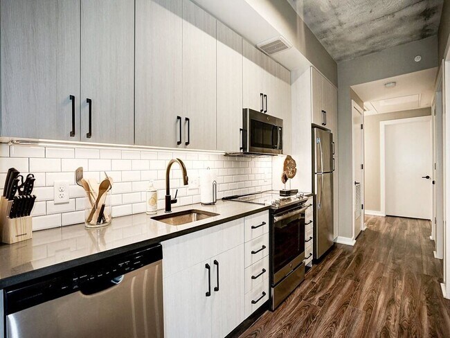 Coda on H, Washington, DC 20002 - photo 7