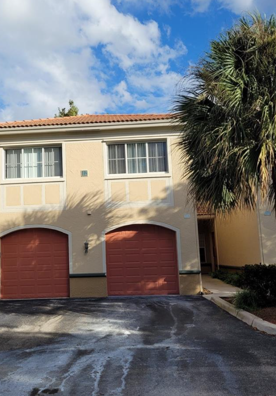 2445 Centergate Dr, Miramar, FL 33025