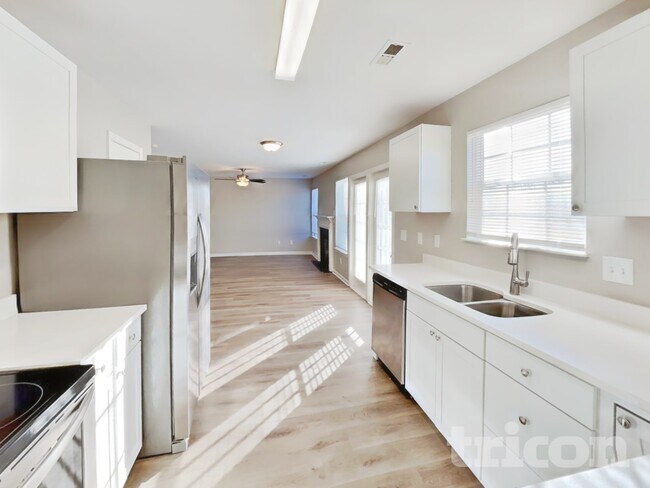 3618 Jordan Mill Ct, Raleigh, NC 27616 - photo 5