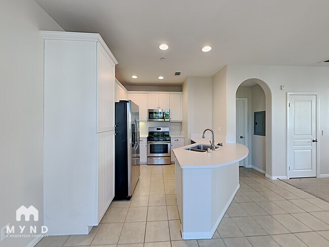 815 Harbor Cliff Way, Oceanside, CA 92054 - photo 4