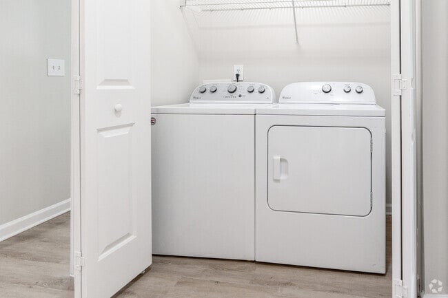 The Reserve at Meadowmont Apartments and Townhomes, Chapel Hill, NC 27517 - photo 6