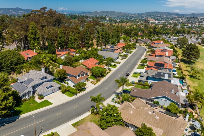Shadowridge homes line the edges of the Shadowridge Golf Club.