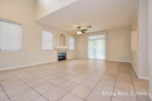 8920 Picket Fence Ave, Las Vegas, NV 89143 - photo 4