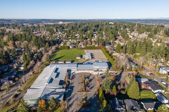 Aerial view of Mark Twain Elementary School.