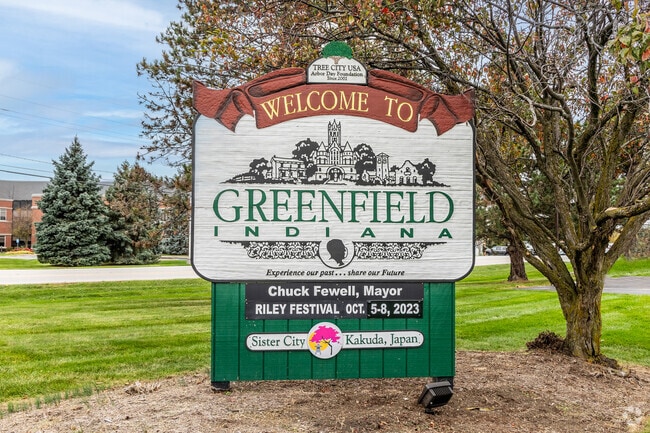 This attractive sign welcomes you to amazing Greenfield.