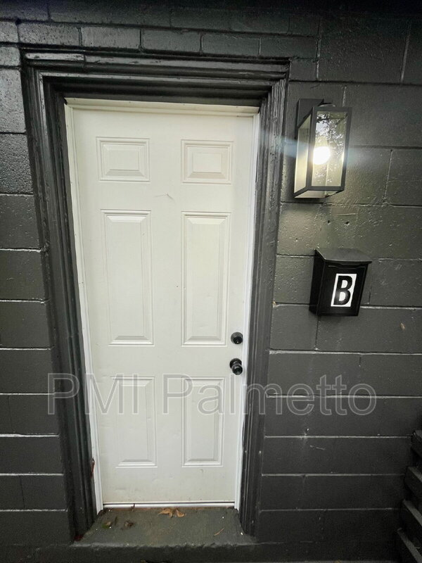 2205 Harper St unit B, Columbia, SC 29204 - photo 3