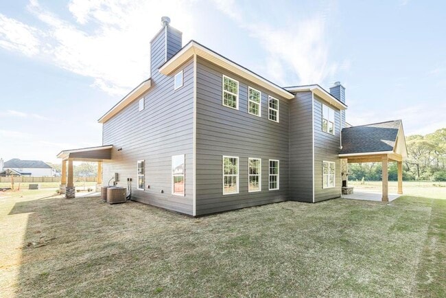 408 Bella Notte Cir 44.jpg