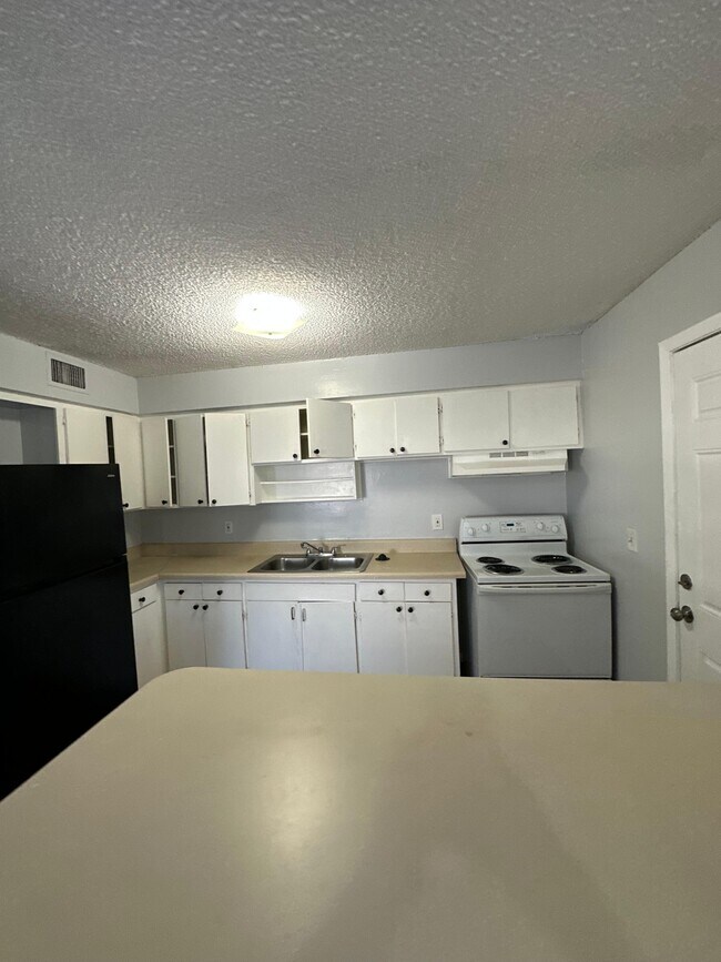 712 Eaverson St, Jacksonville, FL 32204