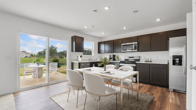 8026 Huguenard Rd unit 37977691, Fort Wayne, IN 46818 - photo 3