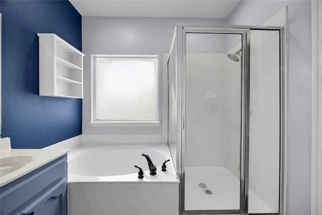 2713 Bull Shoals Dr, Fort Worth, TX 76131 - photo 6