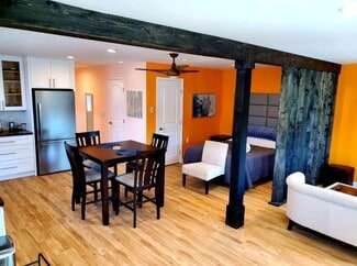 2481 E Canal Dr Unit Sunshine Studio, Turlock, CA 95380