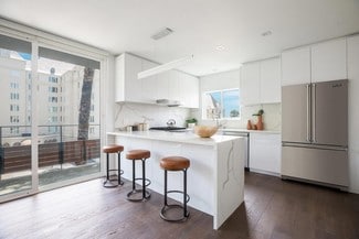 1425 N Crescent Heights, West Hollywood, CA 90046