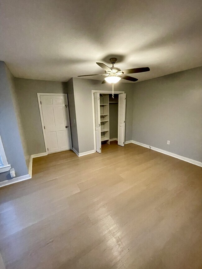 104 Elm St unit 104 Elm St. Unit A, Amesbury, MA 01913 - photo 7