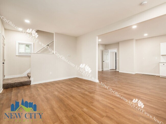 1390-1392 Sullivant Ave unit 1390, Columbus, OH 43223 - photo 6