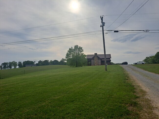 2947 Sims Rd, Kodak, TN 37764 - photo 4