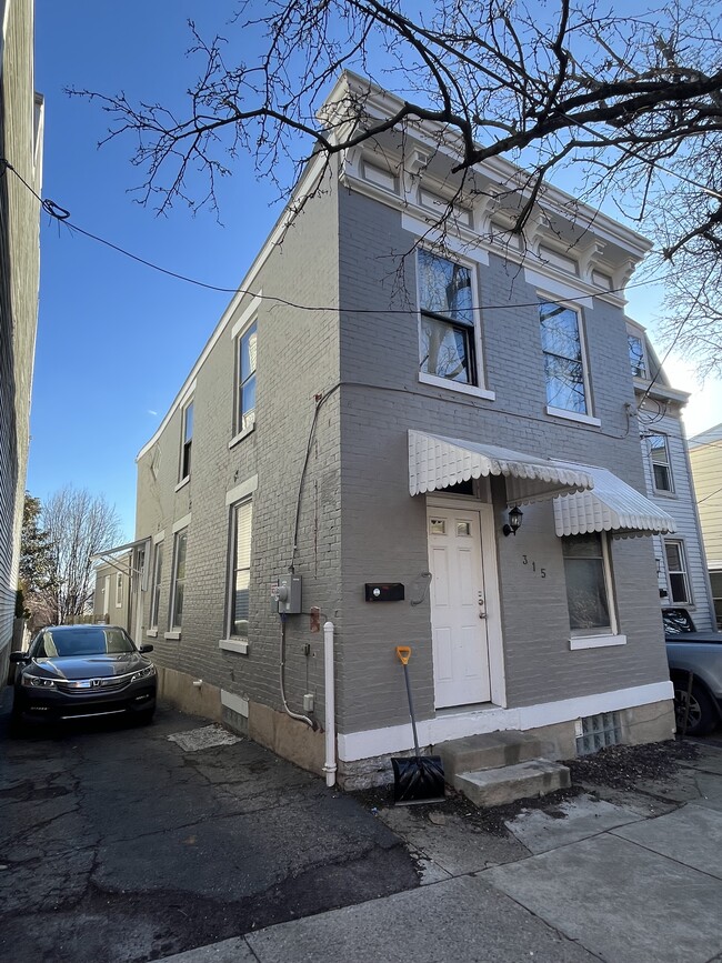 315 Emming St, Cincinnati, OH 45219