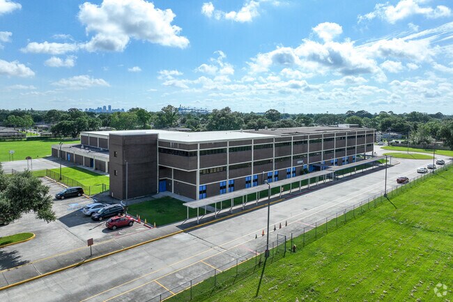 Stella Worley Middle School serves the students of the Westwego neighborhood.