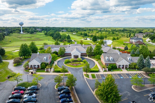 The golf course at Hawthorn Woods Country Club offers a top notch golfing experience.