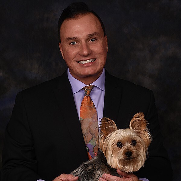 Agent Photo